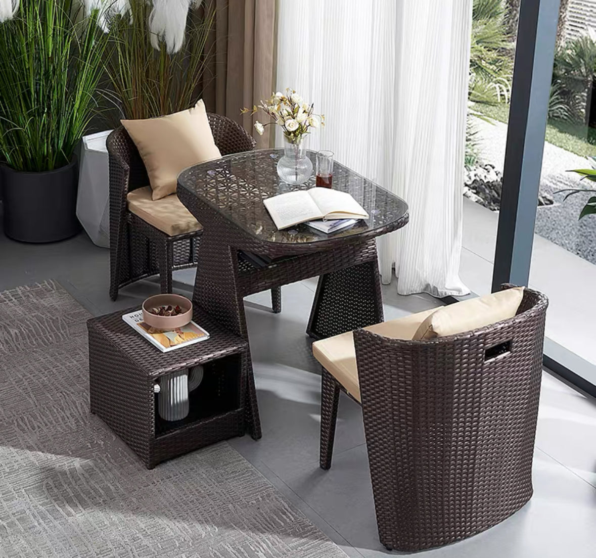 TIFIANO Petite Outdoor Dining Set